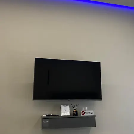 Crystal Grey Elite Apartment *