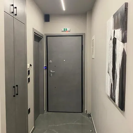 Crystal Grey Elite 1 * سيرس