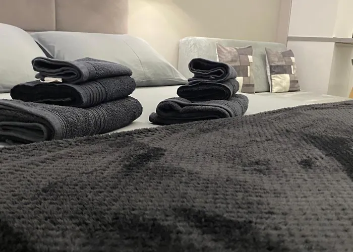 Crystal Grey Elite 1